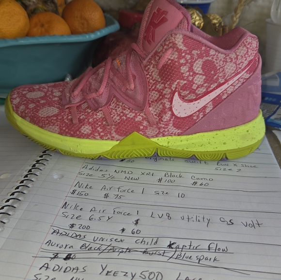 Nike - Picture 2 of 10